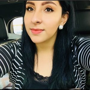 Meet your Posher, Lizbeth